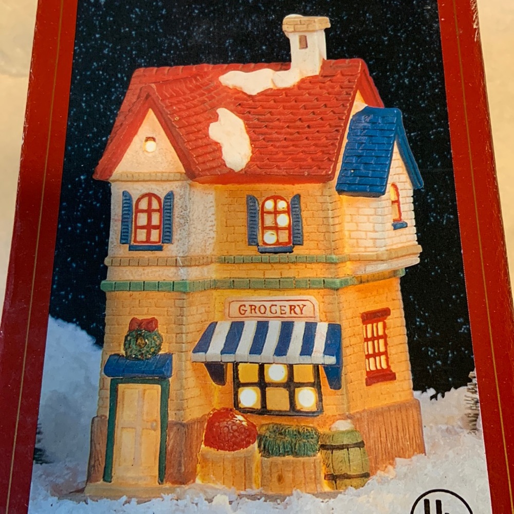 Dickens Collectables Lighted Porcelain Grocery Store 1991